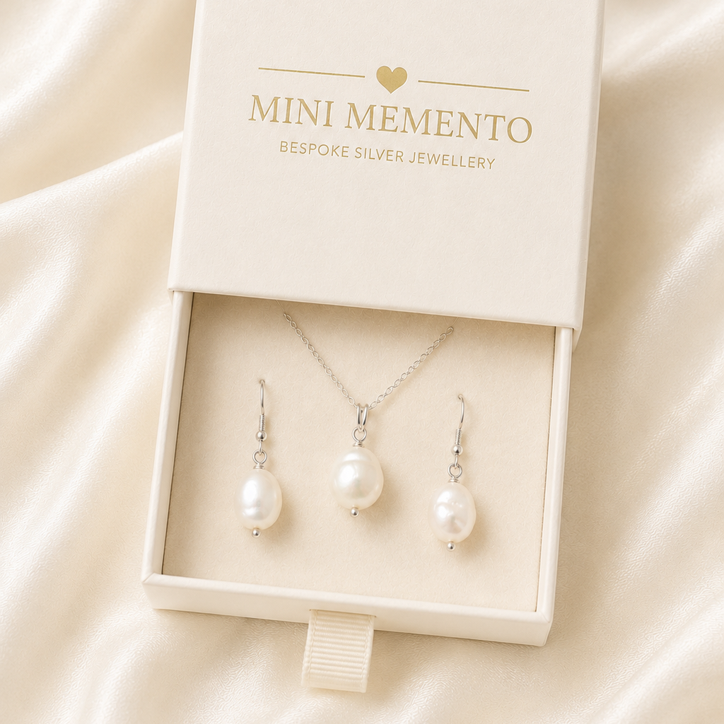 Pear earrings and necklace set