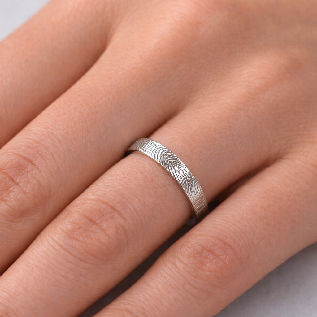 Fingerprint ring on a female